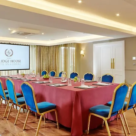 Bridge House Hotel, Leisure Club & 4* Tullamore
