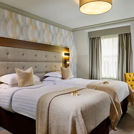 Hotell Bridge House Hotel, Leisure Club & 4*