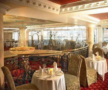 Bridge House Hotel, Leisure Club & Hotell Tullamore