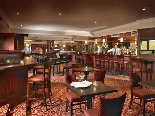 Bridge House Hotel, Leisure Club & 털러모어